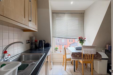 2 bedroom apartment for sale, Queen Victoria Street, Reading, Berkshire, RG1 1TG