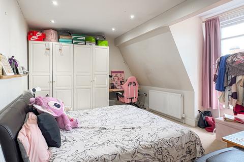2 bedroom apartment for sale, Queen Victoria Street, Reading, Berkshire, RG1 1TG