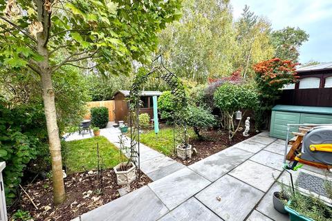 undefined, Laverstoke Close, Fleet GU51
