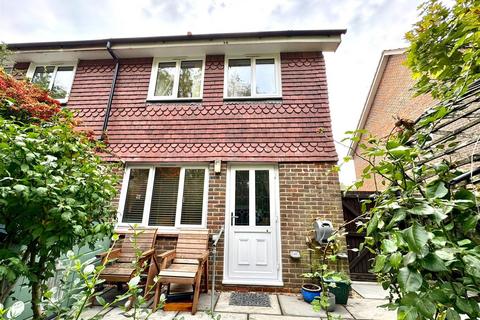 undefined, Laverstoke Close, Fleet GU51