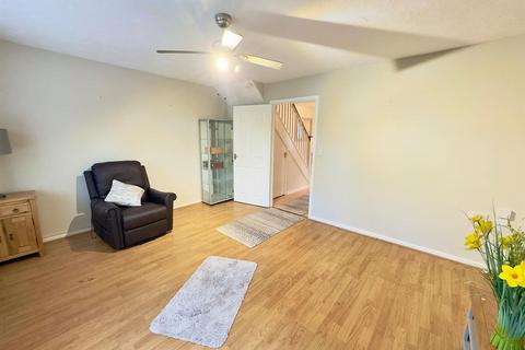undefined, Laverstoke Close, Fleet GU51