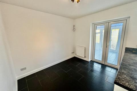 3 bedroom semi-detached house to rent, Main Street, Higham on the Hill CV13