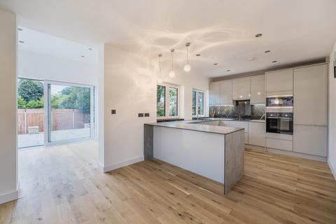 undefined, Spinney Hill, Addlestone, KT15