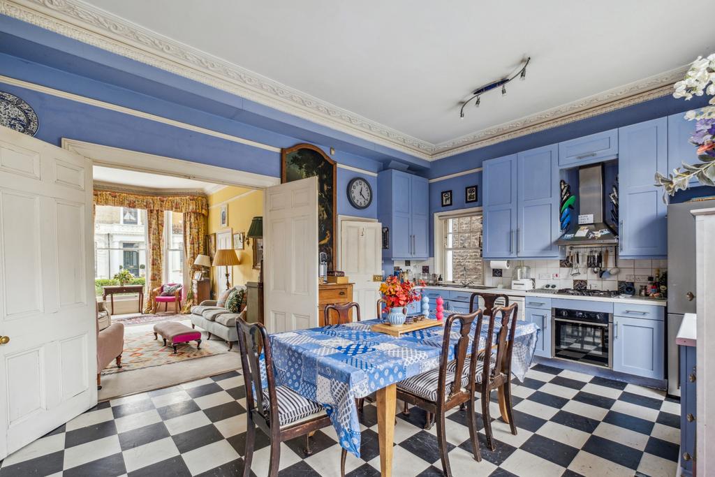 Kitchen/Dining Area