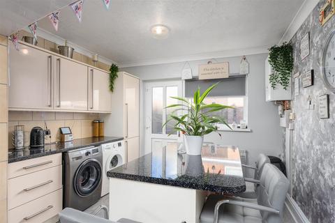 5 bedroom semi-detached bungalow for sale, Seymour Road, Keyingham
