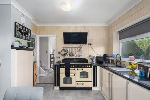 5 bedroom semi-detached bungalow for sale, Seymour Road, Keyingham