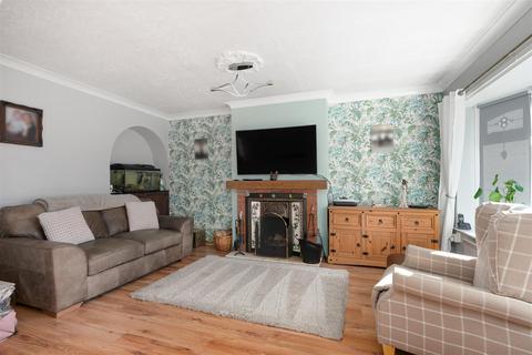 5 bedroom semi-detached bungalow for sale, Seymour Road, Keyingham