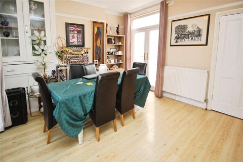 3 bedroom terraced house for sale, Windsor Street, Bletchley, Milton Keynes