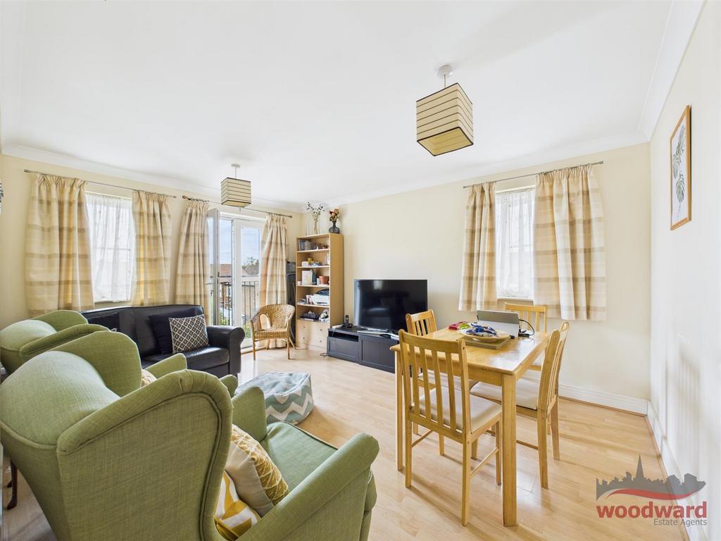 CAM01320 G0-PR0347-STILL022.jpg