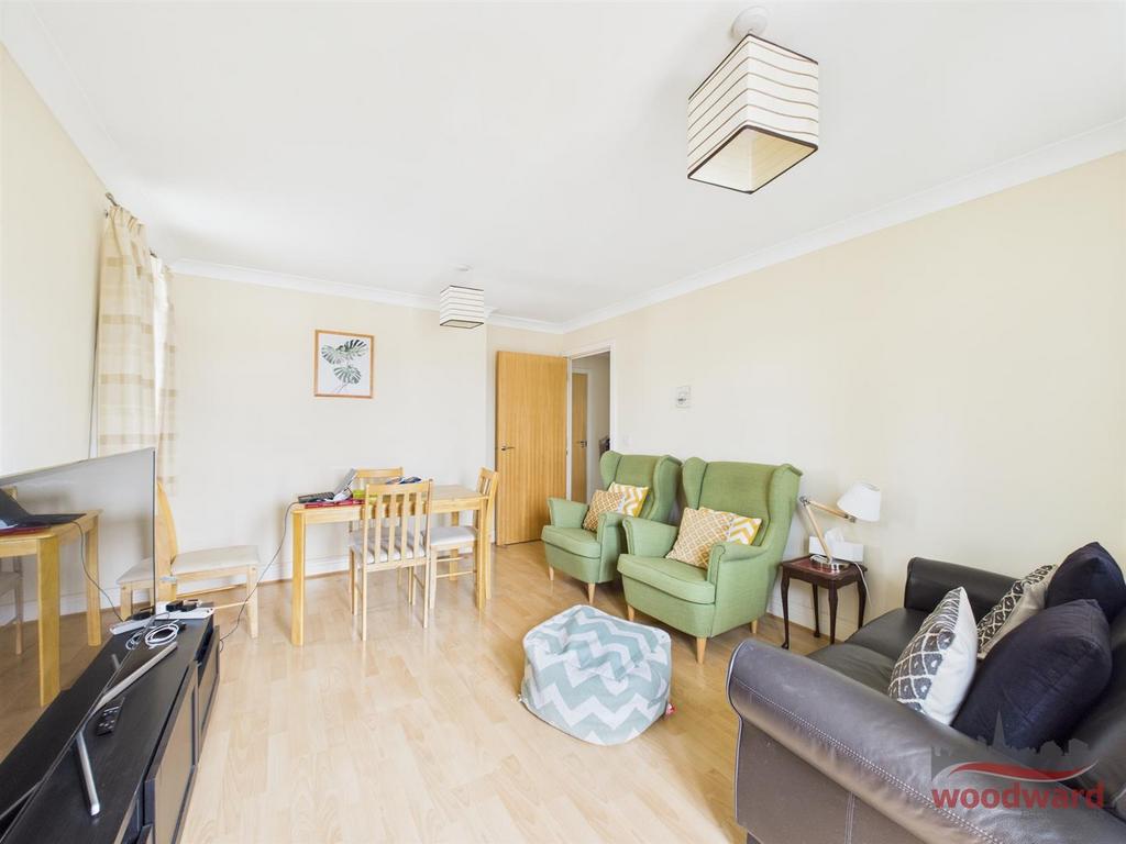 CAM01320 G0-PR0347-STILL021.jpg