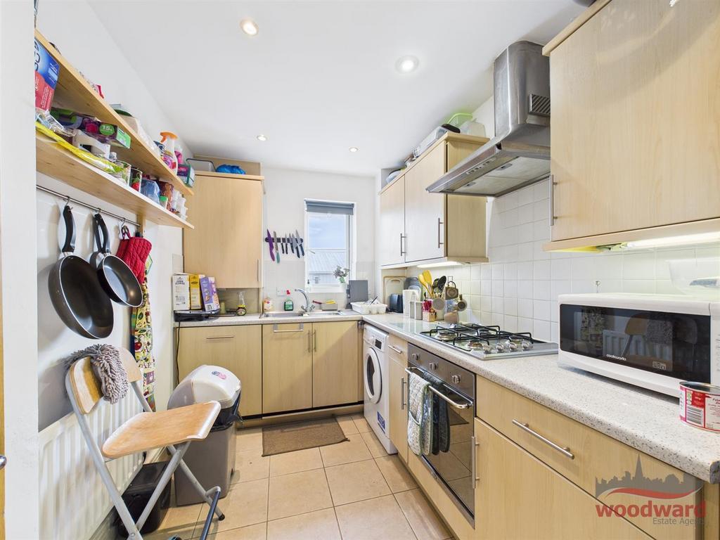 CAM01320 G0-PR0347-STILL009.jpg