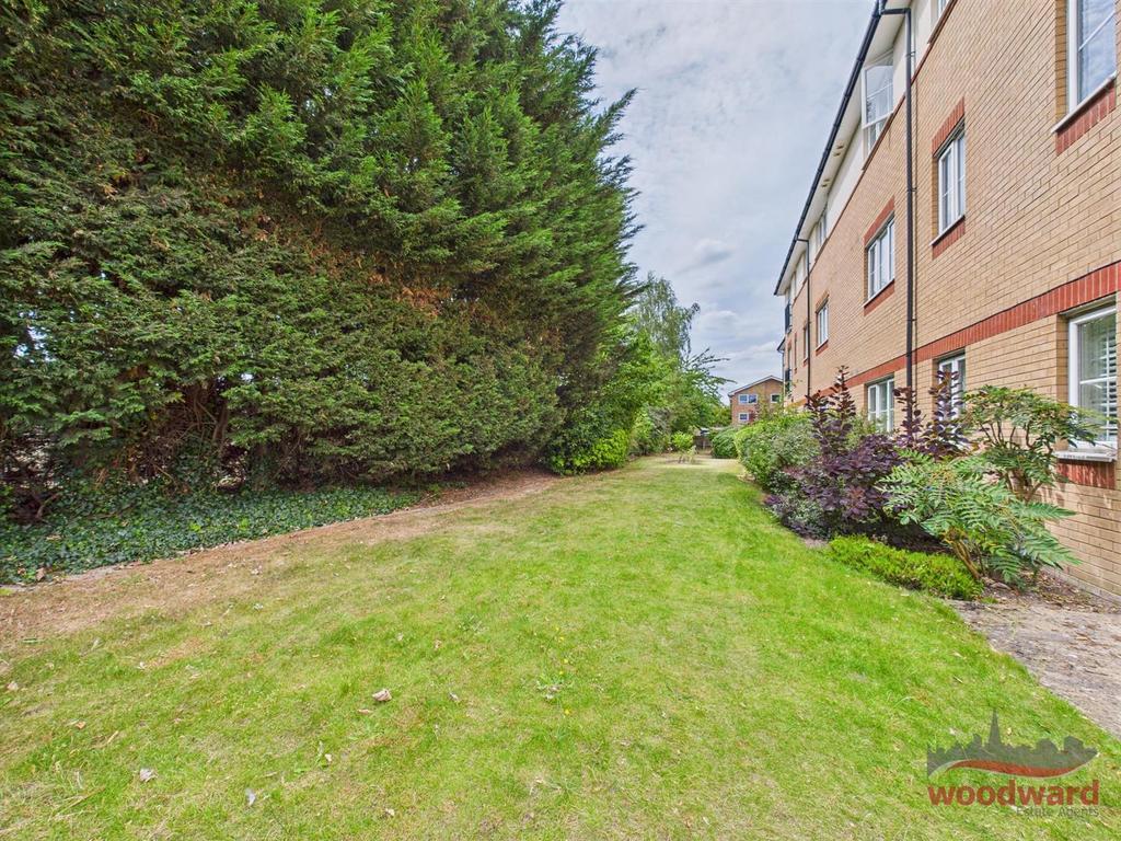 CAM01320 G0-PR0347-STILL027.jpg