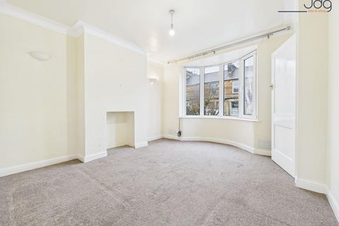 3 bedroom terraced house for sale, Wingate Saul Road, Lancaster | Bright 3-Bed Terrace with Bay Window & Spacious Yard!
