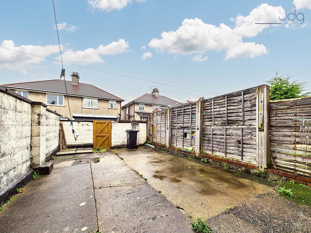 Spacious Rear Yard