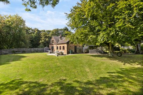 Lewes Road, Framfield, Uckfield, East Sussex, TN22