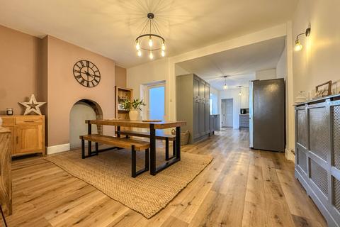 5 bedroom end of terrace house for sale, Breinton Road, Whitecross, Hereford, HR4