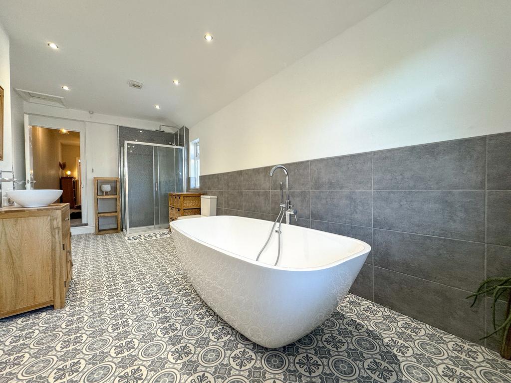 Bathroom (2)