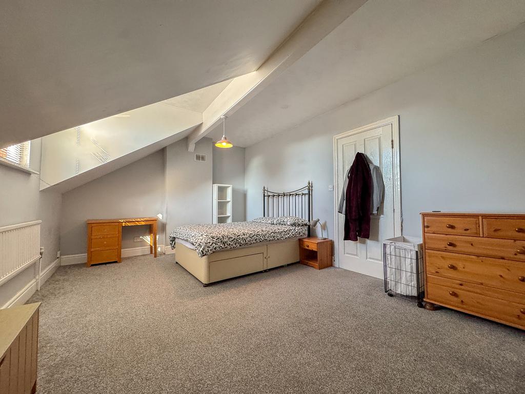 Bed 3 (2)