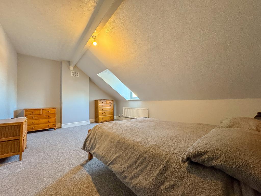 Bed 4 (2)