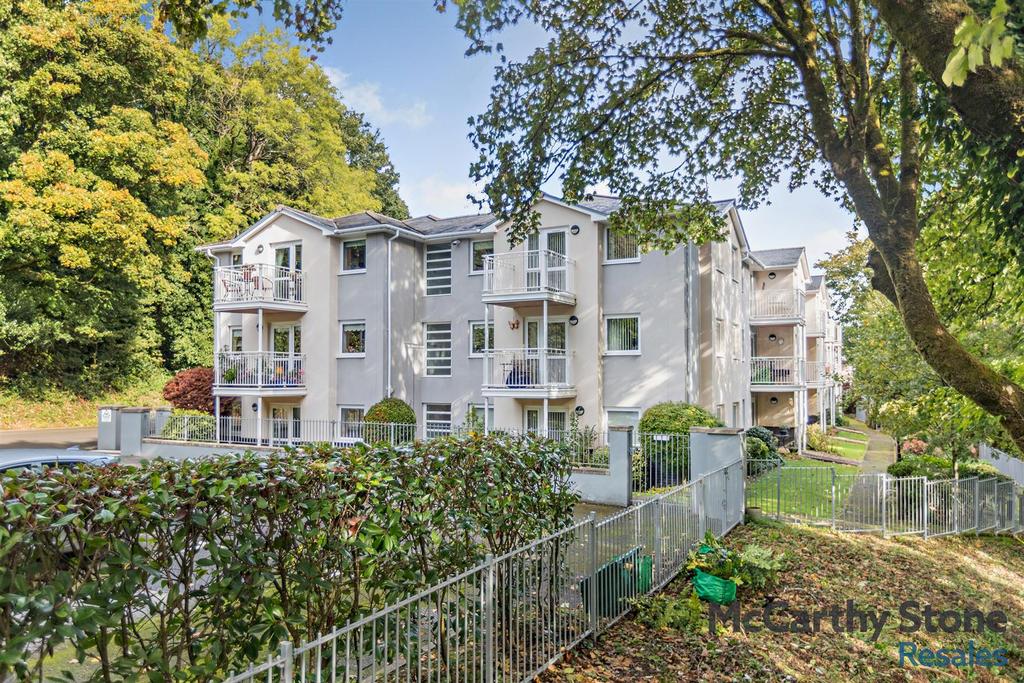 Rivers Edge Court