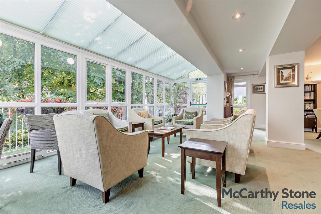 Homeowners Lounge
