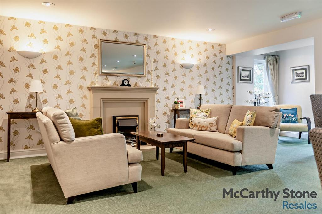 Homeowners Lounge