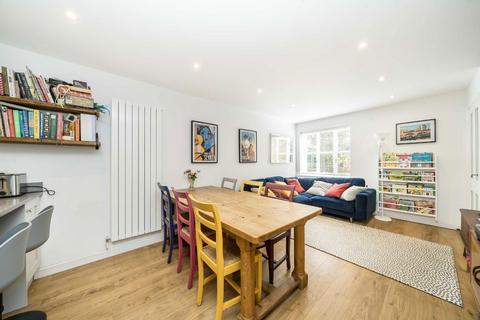 7 Sherwood Gardens, London, SE16 3JA