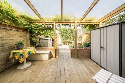7 Sherwood Gardens, London, SE16 3JA