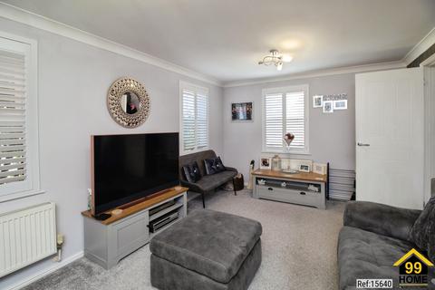 undefined, Laburnum Way, Rayleigh, Essex, SS6
