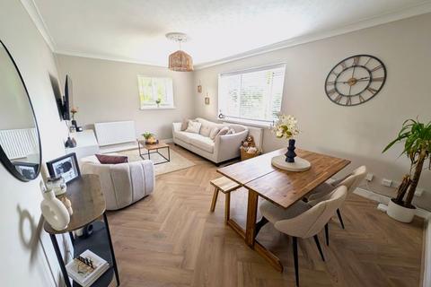 12 Watton Close, Llanishen, Cardiff, CF14 5DG