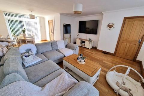 undefined, Heol Barri, Caerphilly CF83