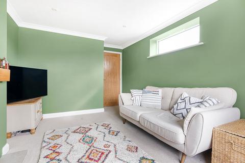 undefined, Kings Close, Oxfordshire OX9