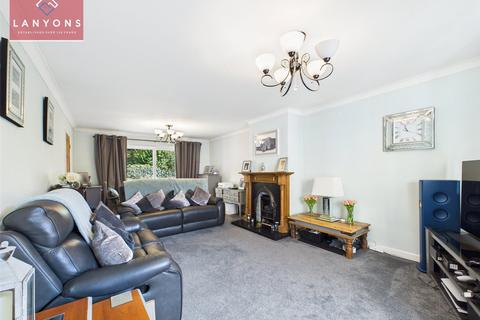 undefined, Swan Terrace, Tonypandy, Rhondda Cynon Taf, CF40