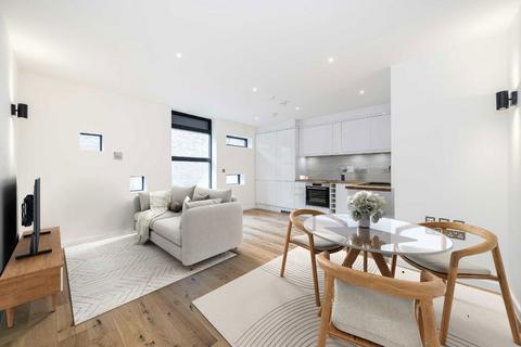 Burrows Mews, London SE1