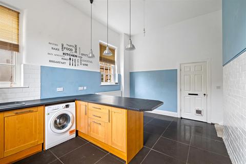 2 bedroom apartment for sale, High Street, Willingham By Stow, Gainsborough