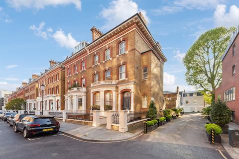 2 bedroom flat for sale, Roland Gardens, South Kensington, London