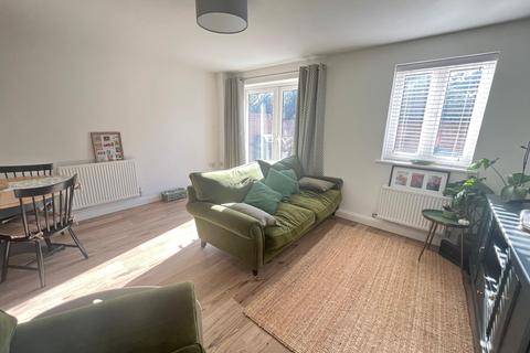 18 Norris Road, Hilperton, Trowbridge, BA14 7UB