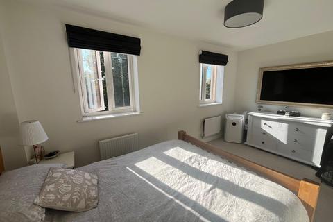 18 Norris Road, Hilperton, Trowbridge, BA14 7UB