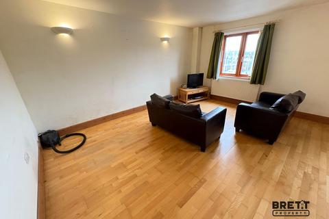 2 bedroom flat for sale, Vanguard House, Nelson Quay, Milford Haven, Pembrokeshire. SA73 3AH