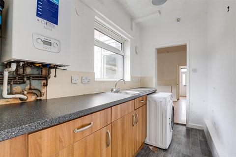 2 bedroom terraced house for sale, Hardstaff Road, Sneinton NG2