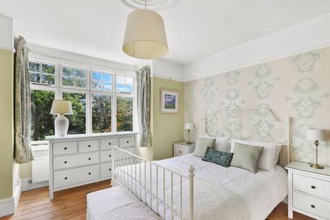 4 bedroom semi-detached house for sale, Monkhams Lane, Woodford Green, IG8