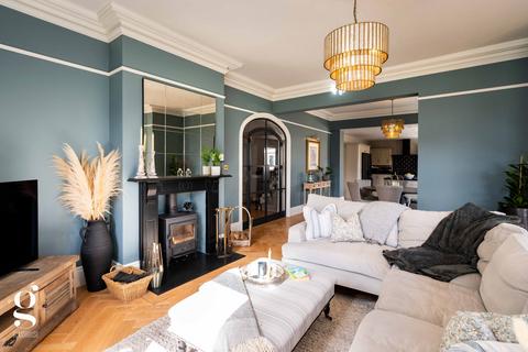 4 bedroom detached house for sale, Vineyard Road, Hampton Park, Hereford