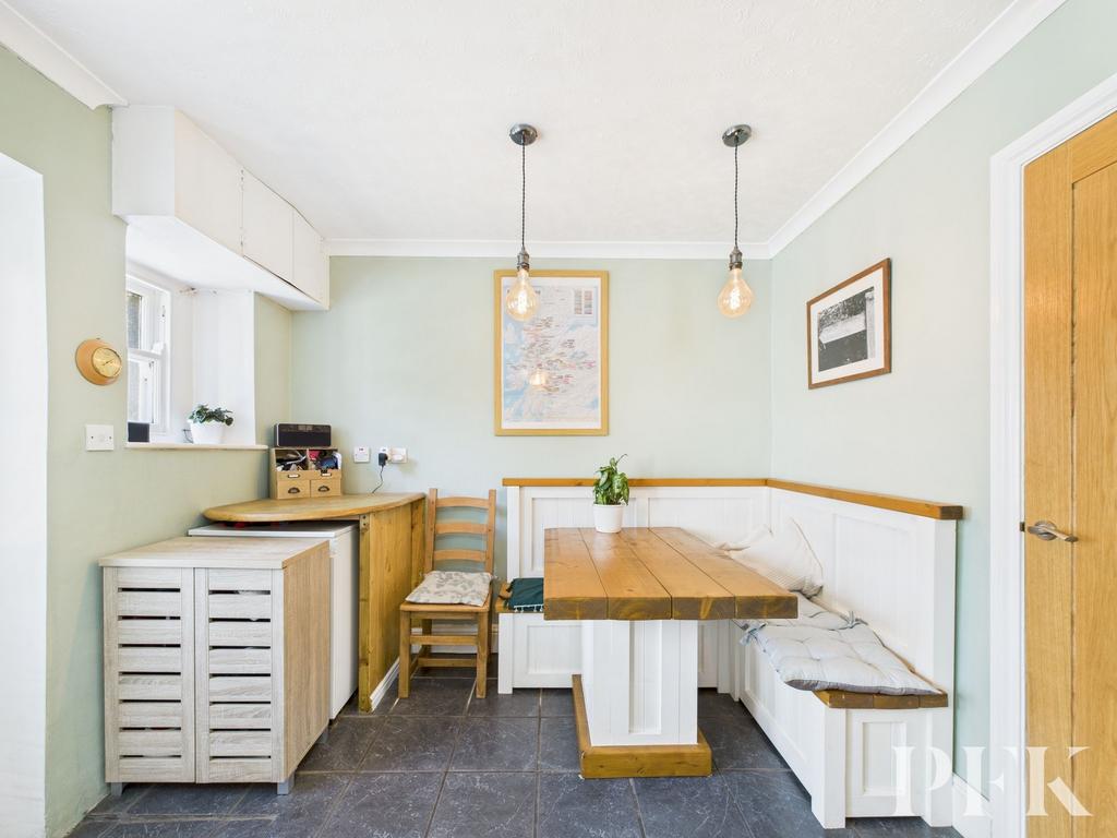 Kitchen / Dining