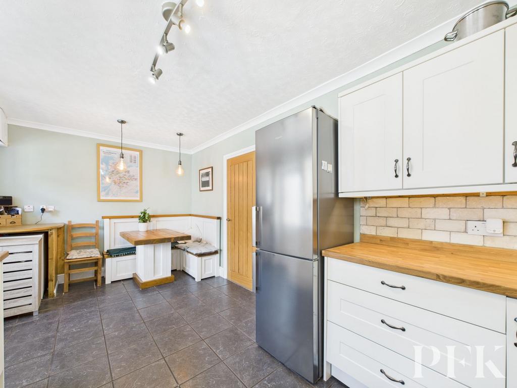 Kitchen / Dining