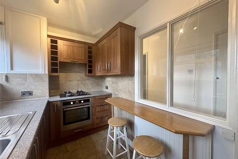 3 bedroom apartment to rent, Hayward Court, London SW4