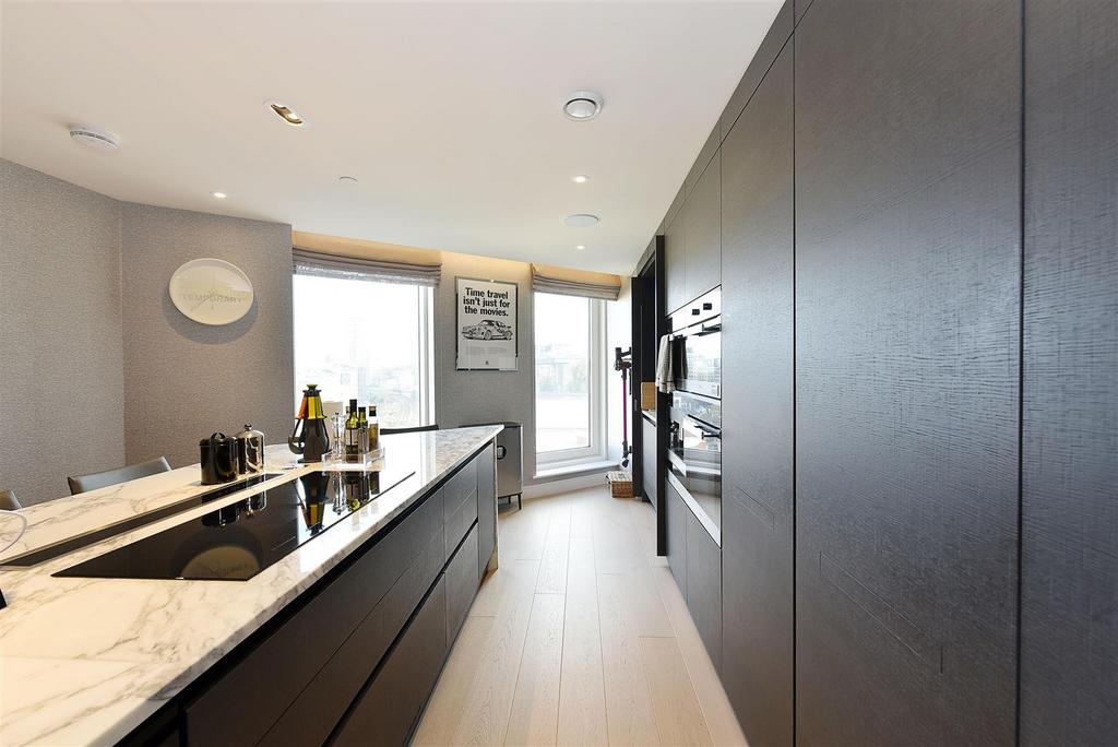 22 Chelsea Creek Tower (2).JPG