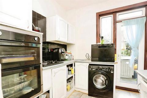3 bedroom terraced house for sale, Brownhill Road, London