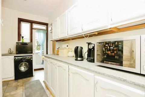 3 bedroom terraced house for sale, Brownhill Road, London