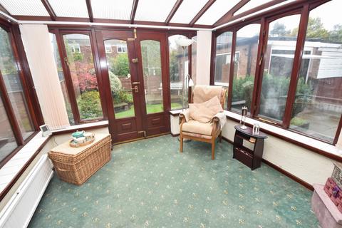 undefined, Whalley Avenue, Davyhulme, M41
