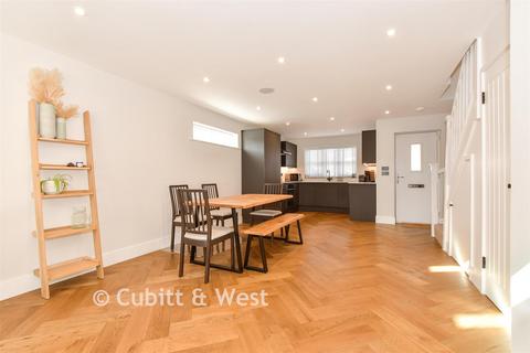 undefined, Imberhorne Lane, East Grinstead RH19